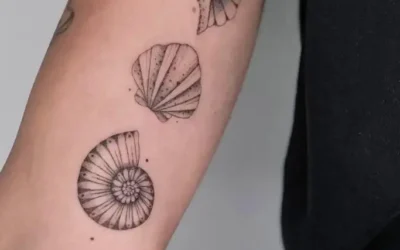 33 Cute Seashell Tattoo Design Ideas