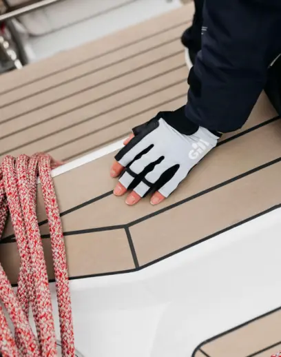 sailing gloves gifts for women who boat or sail